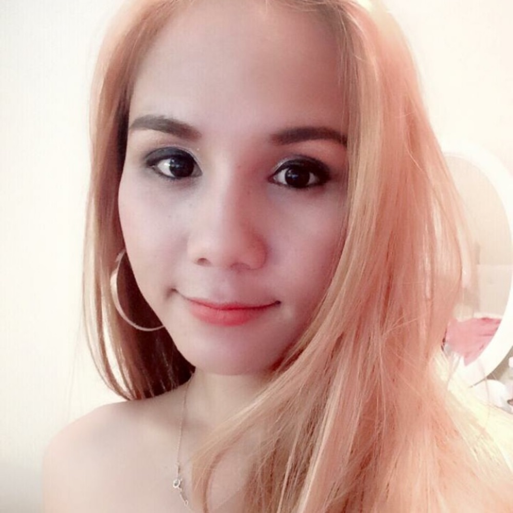 Meet your Posher, Weeraya